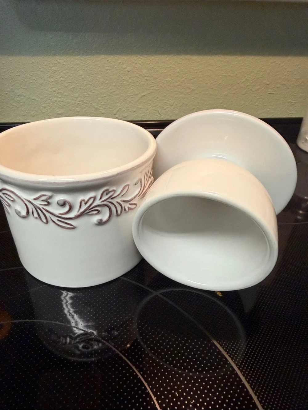 Butter Cream Ceramic Planter Pair with Embossed Brown Vine Trim